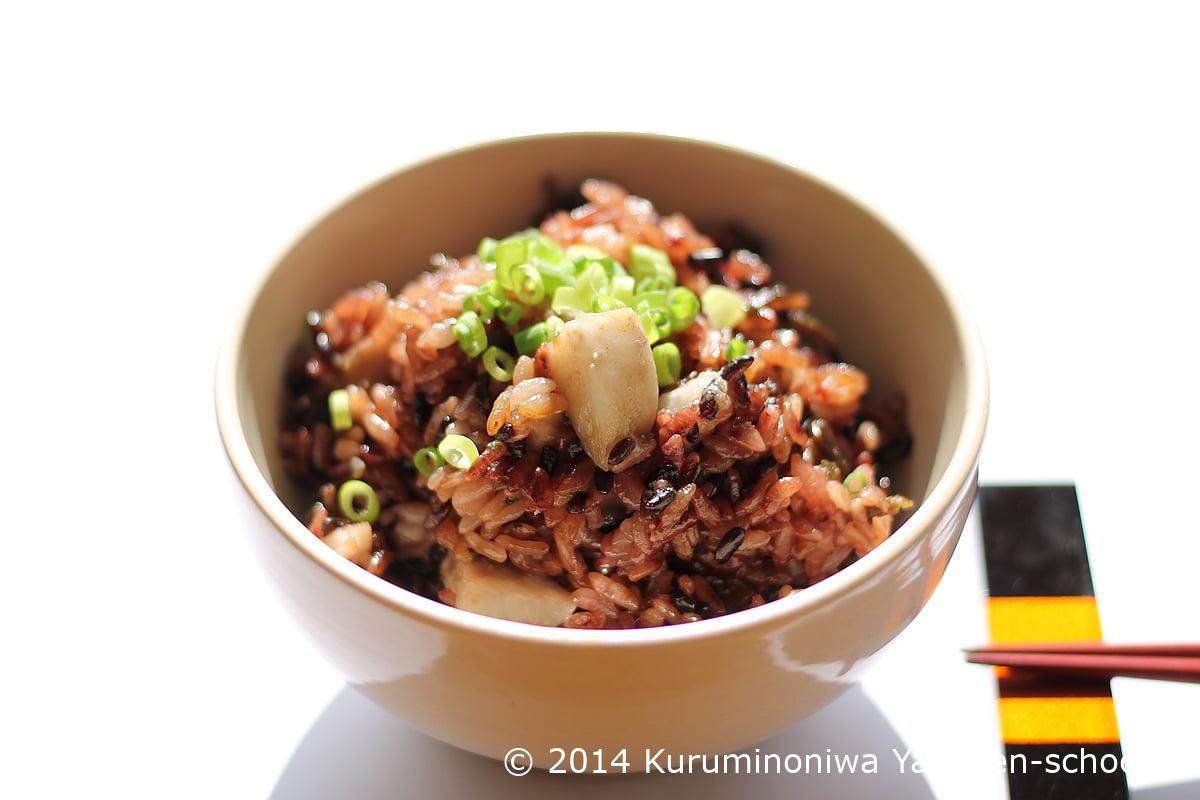 黒米と里芋と昆布のごはん