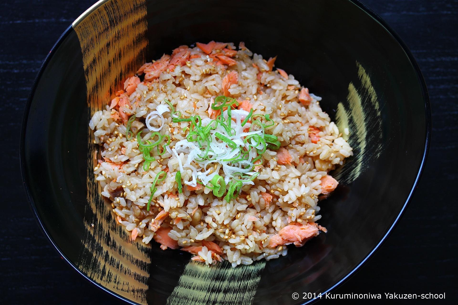 胡桃と生姜と鮭のごはん