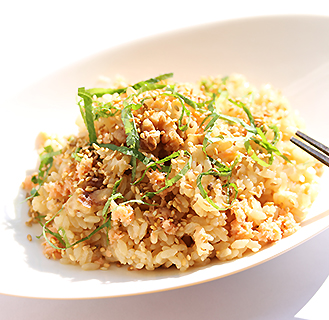 胡桃と鮭のごはん|薬膳料理例 胡桃と鮭のごはん|通学講座イメージ